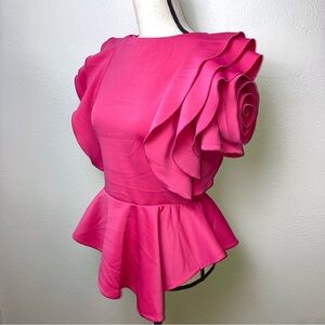 NWT Sculpted Rose Peplum Top || Asymmetric Hem || Unique Hot Pink Floral Blouse